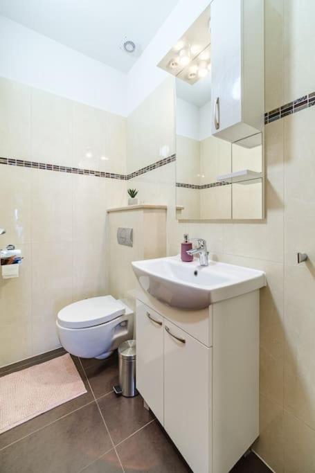 Peters Apartment スティヴァン エクステリア 写真