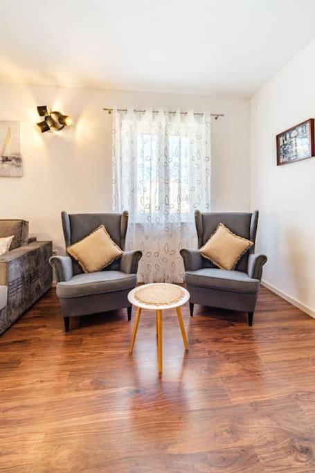 Peters Apartment スティヴァン エクステリア 写真