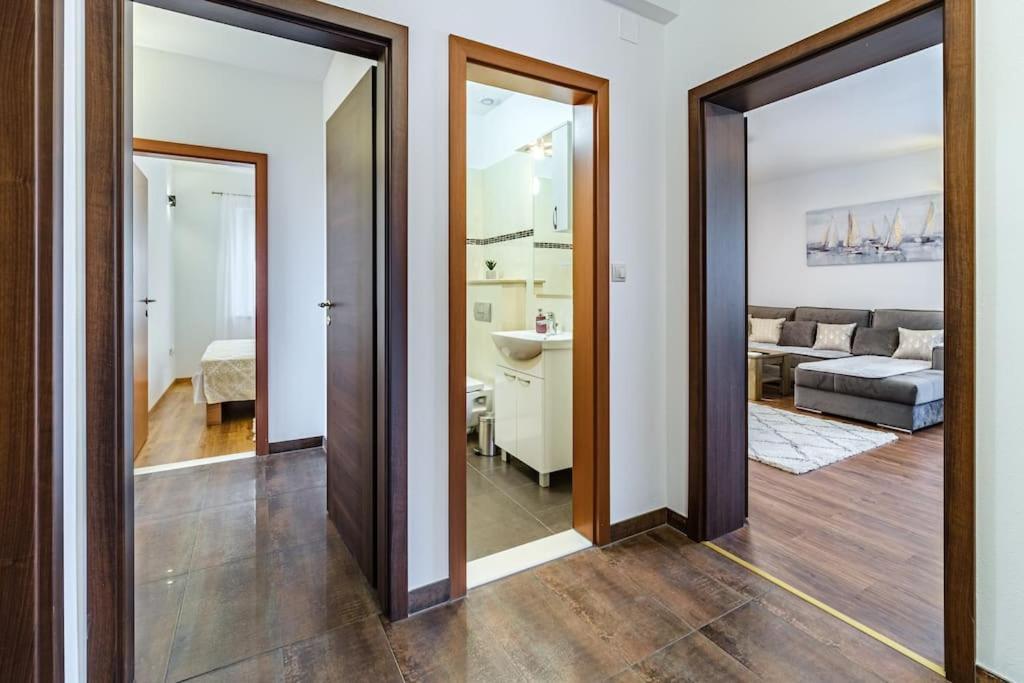 Peters Apartment スティヴァン エクステリア 写真