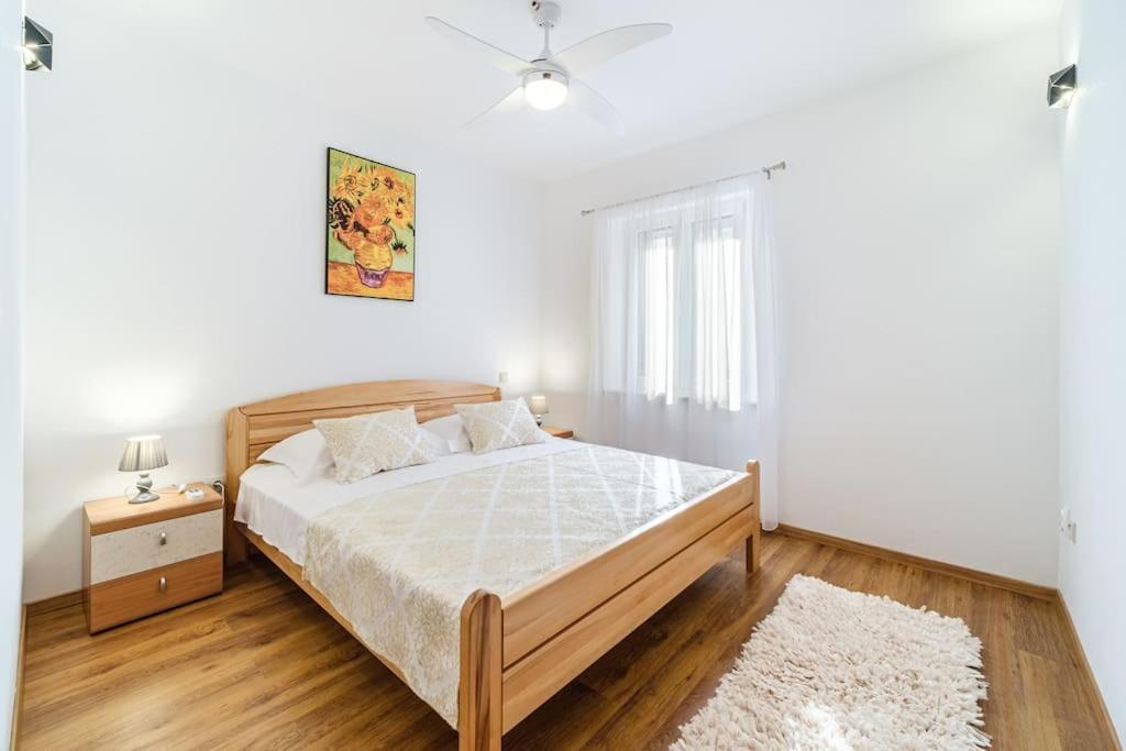 Peters Apartment スティヴァン エクステリア 写真